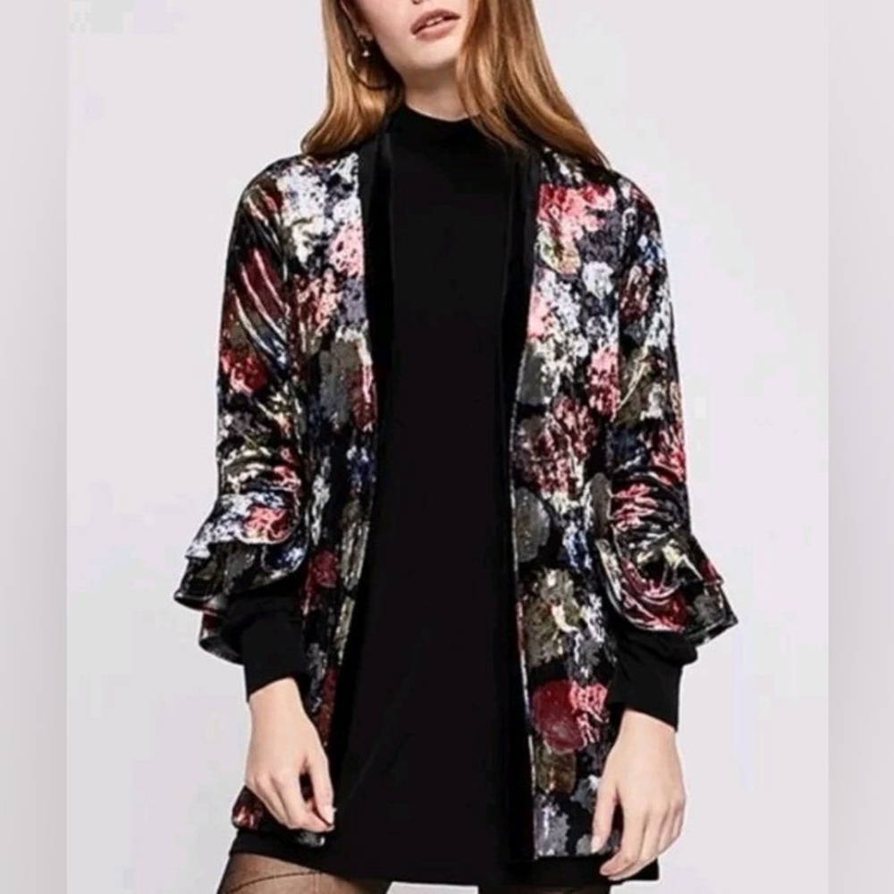 NWT BCBGeneration Women’s Size M Floral Velvet Open Front Cardigan